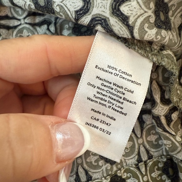 Talbots Size Small TRAPUNTO POPOVER MEDALLION Blouse Top Cotton Shirt - Picture 3 of 8